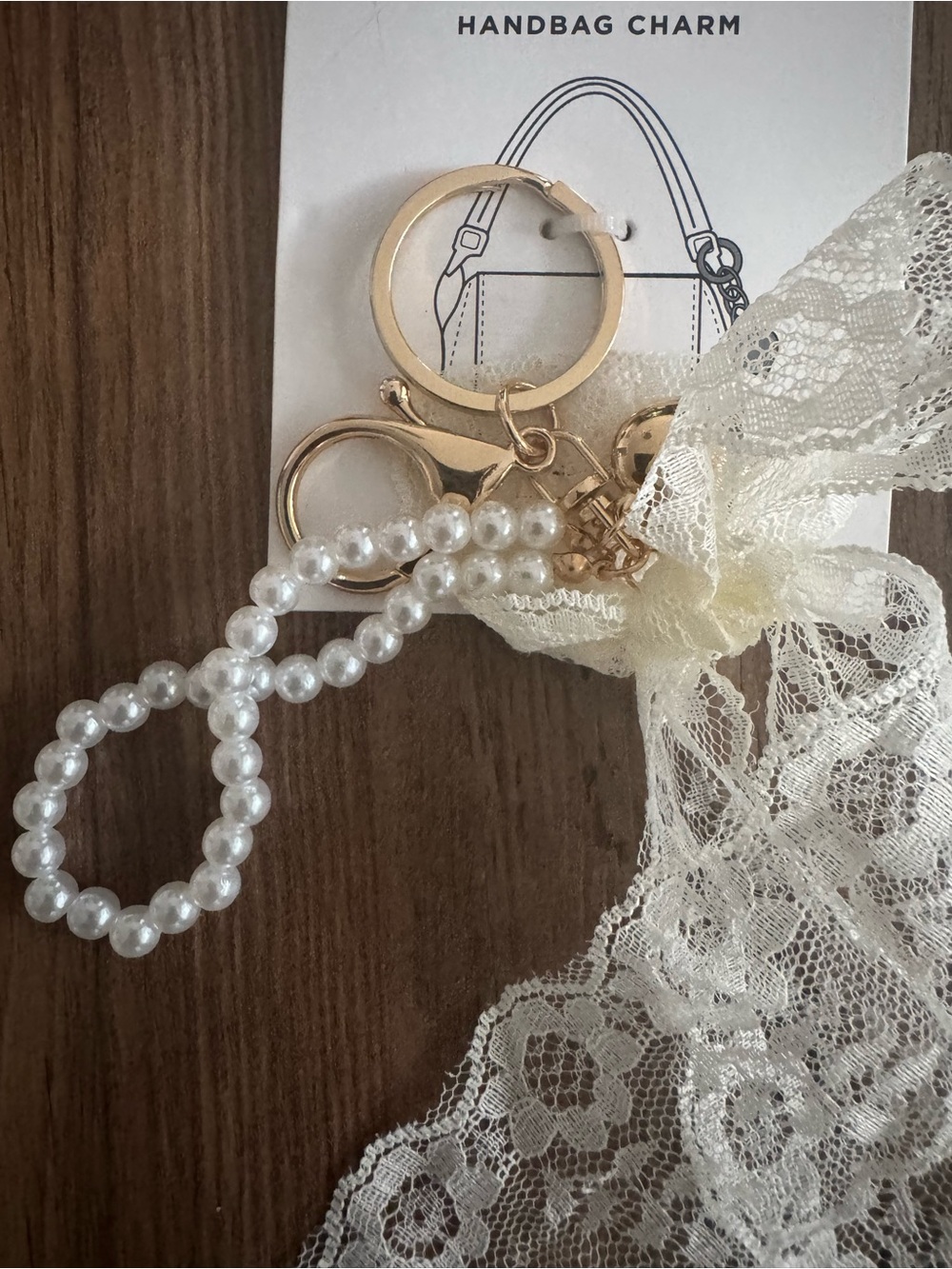 bp Cream Lace & Pearl Handbag Charm - Picture 2 of 3